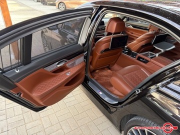 BMW Seria 7 G11-G12 Sedan Facelifting 4.4 750i 530KM 2021 BMW Seria 7 750 LI Xdrive Auto Punkt 4.4 Benzyna 530KM, zdjęcie 18