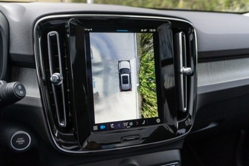 Volvo XC40 Crossover Facelifting 2.0 B4 197KM 2024 Volvo XC 40 B4 197 KM Ultra Dark Mild Hybrid, zdjęcie 24