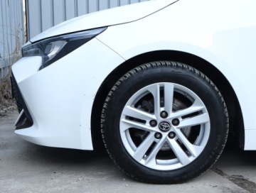 Toyota Corolla XII Hatchback 1.2 Turbo D-4T 116KM 2021 Toyota Corolla 1.2 Turbo, Salon Polska, zdjęcie 14