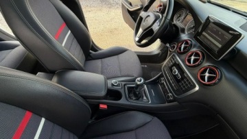 Mercedes Klasa A W176 Hatchback 5d 1.5 180 CDI BlueEFFICIENCY 109KM 2013 Mercedes A 180 1.5CDi 109PS OPŁACONY Bezwypadkowy, zdjęcie 13