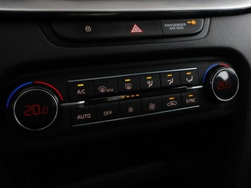 Kia XCeed Crossover 1.0 T-GDI 120KM 2020 Kia XCeed Style LPG kamera klima-auto. półskóra, zdjęcie 25