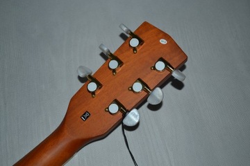 Harley Benton CG-45E — хороший стартовый инструмент