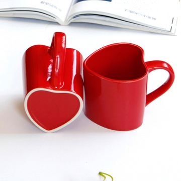 Керамическая чайная кружка в форме сердца