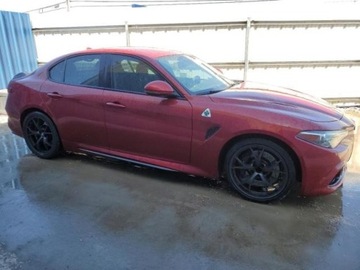 Alfa Romeo Giulia II 2017 Alfa Romeo Giulia 2017, 2.9L, QUADRIFOGLIO, porysowany lakier 2.9 Benzyna, zdjęcie 5