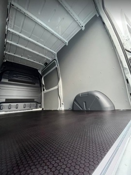 VW Crafter FWD L3H3 Boczki z plastiku 4mm