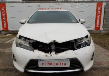 Toyota Auris II 2014 Toyota Auris Okazja 1.8 Hybryda 99KM, zdjęcie 1