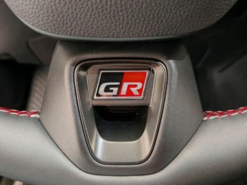 Toyota C-HR II SUV Plug-In 2.0 Hybrid Dynamic Force Plug-in  223KM 2026 Od ręki - GR Sport 2.0 Hybrid Dynamic Force Plug-in 223KM | Kamera 360!, zdjęcie 8