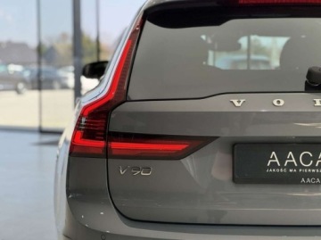 Volvo V90 II Plug-In Facelifting 2.0 T8 Plug-In Hybrid 391KM 2021 Volvo V90 T8 AWD Plug-In Hybrid R-Design HUD ACC Bowers Wilkins 2.0, zdjęcie 37