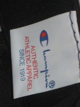 NBA - CHICAGO BULLS - CHAMPION - CZAPKA Z DASZKIEM