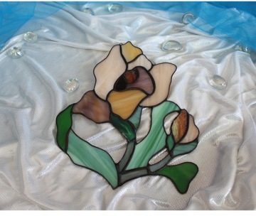 Витраж цветок Модерн Ирис Кремовый Бежевый на окно