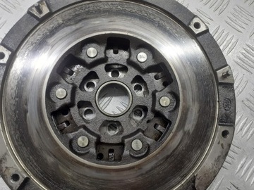 KOLO DVOUHMOTNÉ DVOUHMOTA OPEL ASTRA H 2.0 T