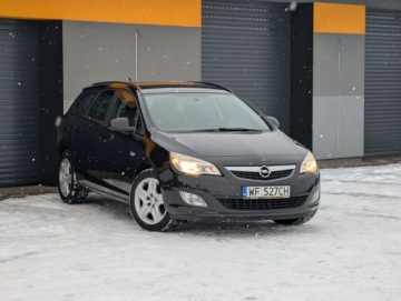 Opel Astra J Sports Tourer 2.0 CDTI ECOTEC 160KM 2010 Opel Astra Klima Navi Tempomat Serwis Gwarancja 2.0 Diesel 160KM, zdjęcie 2