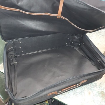 СТАРЫЕ ЧЕМОДАНЫ (T1008)