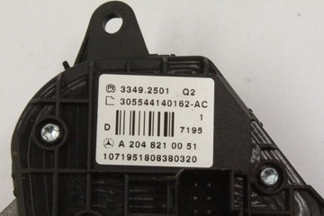 KNOFLÍKY ŘÍDÍCÍ MERCEDES-BENZ C (W204) A2048210051 2010