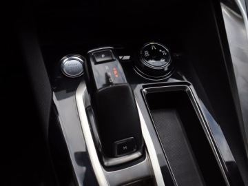 Peugeot 3008 II Crossover 1.2 PureTech 130KM 2019 Peugeot 3008 1.2 PureTech, Salon Polska, zdjęcie 20