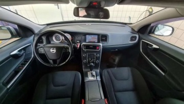 Volvo V60 I Kombi 2.4 D5 215KM 2011 Volvo V60 2,4 D5 215KM AWD 267tys.km, automat, navi, tempomat, sewisowany, zdjęcie 13