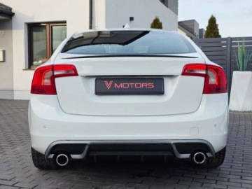 Volvo S60 II Sedan 2.0 D3 163KM 2012 Volvo S60 ___R-Design___2.0 D4 163KM___Bi-Xenon Skora Navi Alu18 Black___, zdjęcie 9