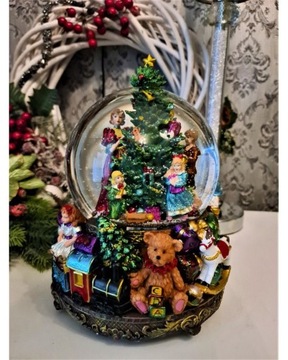 СТЕКЛЯННЫЙ ШАР С МУЗЫКАЛЬНОЙ ШКАТУЛКОЙ / РОЖДЕСТВЕНСКАЯ ЕЛКА С ПОДАРКАМИ