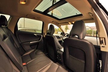 Volvo XC60 I SUV 2.0 D4 163KM 2012 Volvo XC 60 D4 163ps__SUMMUM__5-Cyl__Panorama