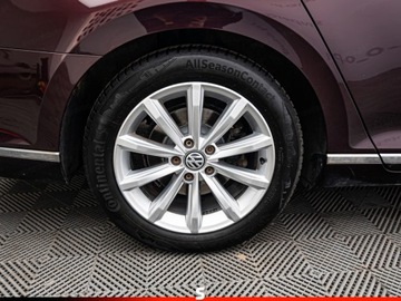 Volkswagen Passat B8 Variant 2.0 TDI BlueMotion SCR 190KM 2017 Od ręki - VOLKSWAGEN Passat 2.0 TDI Highline Combi 190KM 2017, zdjęcie 28