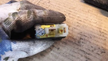 PŘEPÍNAČ TOPENÍ OKNO DAIHATSU CUORE