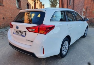 Toyota Auris II Touring Sports Hybrid 135 136KM 2014 Toyota Auris Hybryda Kamera GetHelp 1.8 Hybryda 136KM, zdjęcie 2