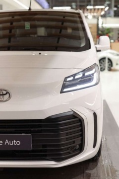 Toyota 2024 Toyota Proace Verso 2.0 D4-D Long Business 2.0 Diesel 144KM, zdjęcie 9