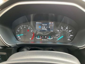 Ford Escape III 2022 Ford Escape 2.0 benzyna 254 KM automat zarej w PL zadbany zamiana, zdjęcie 8