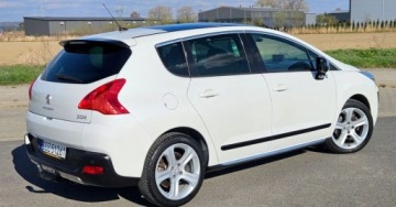 Peugeot 3008 I Crossover 2.0 Hybrid4 200KM 2012 Peugeot 3008 2.0 Hdi 200KM Hybrid4 Automat Xenon Led Skóra El Grzane Fotele, zdjęcie 2
