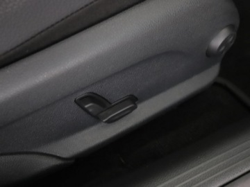 Mercedes Klasa C W205 Limuzyna 180 156KM 2018 Mercedes C 180 automat półskóra klima auto, zdjęcie 37