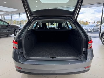 Skoda Superb III Kombi Plug-In Hybrid 1.4 TSI Plug-In-Hybrid 218KM 2022 Skoda Superb Ambition Plug In / 1 właściciel / Sal, zdjęcie 15