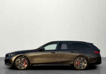 BMW Seria 5 G90-91 2026 BMW Seria 5 BMW 540d xDrive Touring M Pro Samochod demonstracyjny 3.0, zdjęcie 1