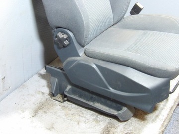 FORD C-MAX II SEDADLO SPOLUJEZDCE PRAVÝ