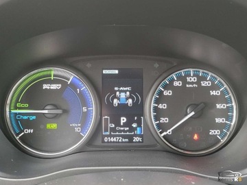 Mitsubishi Outlander III 2019 Mitsubishi Outlander PHEV 224KM 2019r 14TysKm 13.8kWh 4WD Plug-in Stan ide, zdjęcie 27