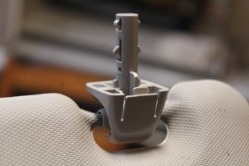 AURIS COROLLA E15 СОЛНЦЕЗАЩИТНЫЙ КОЗЫРЕК ПРАВЫЙ