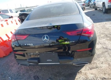 Mercedes CLA C118/X118 Coupe 2.0 250 224KM 2020 Mercedes-Benz CLA MERCEDES-BENZ CLA 250 4MATIC 2.0 Benzyna 224KM, zdjęcie 3