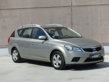 Kia Ceed I Hatchback 5d Facelifting 1.6 DOHC CVVT 126KM 2009 Kia Cee&#039;d 1.6 Ben.125KM/Telefon/Ks.Serwisowe, zdjęcie 1