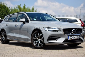 Volvo V60 II  2024 Volvo V60 2,0T 177 aut Hak Ogrz,Kier.+4xFotele Kamera DVD DAB NFC perła ACC