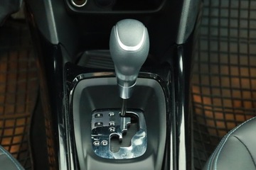 Peugeot 2008 I SUV Facelifting 1.2 PureTech 110KM 2019 Peugeot 2008 1.2 PureTech, Salon Polska, zdjęcie 10