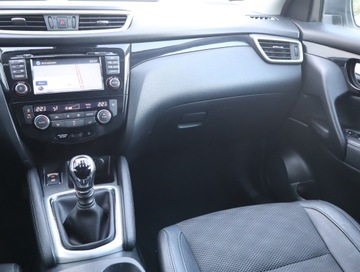 Nissan Qashqai II Crossover 1.6 dCi 130KM 2015 Nissan Qashqai 1.6 dCi, 4X4, Skóra, Navi, Klima, zdjęcie 7