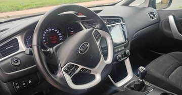 Kia Ceed II Hatchback 5d Facelifting 1.4 DOHC 100KM 2017 Kia Ceed Android auto 1.4 benzyna PoroCeed cupe 1.4 Benzyna 100KM, zdjęcie 7