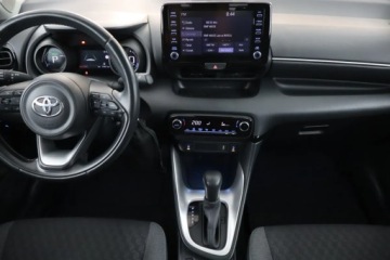 Toyota Yaris IV Hatchback 1.5 Hybrid Dynamic Force 116KM 2022 Toyota Yaris 1.5 VVT-i Hybrid, Salon Polska, zdjęcie 11