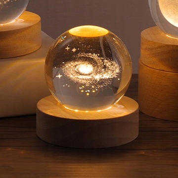 Galaxy Crystal Ball Lampka nocna biurkowa