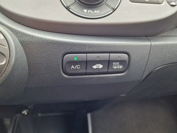 Honda Jazz III 1.2 i-VTEC 90KM 2008 Honda Jazz 1.2 Benzyna 90 KM, Klimatyzacja, Dwa, zdjęcie 14