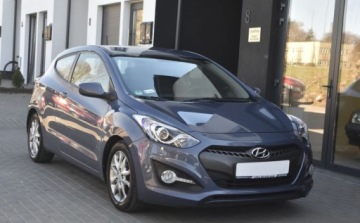 Hyundai i30 II Hatchback 5d 1.4 MPI 100KM 2012 Hyundai i30 Hyundai i30 i30cw 1.4 Trend Super Stan 1.4 Benzyna 99KM, zdjęcie 2
