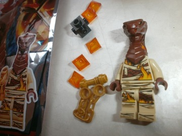Фигурка Огненной Змеи LEGO Ninjago с оружием 891954
