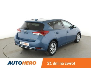 Toyota Auris II Hatchback 5d Facelifting 1.8 Hybrid 136KM 2016 Toyota Auris HEV panorama klima auto navi kamera, zdjęcie 6