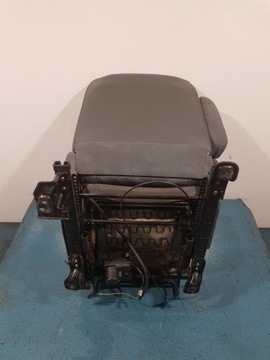 FORD TRANSIT CONNECT SEDADLO SPOLUJEZDCE