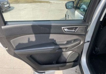 Ford S-Max II Van 2.0 EcoBlue 150KM 2019 Ford S-Max Ford S-Max 2.0 EcoBlue Trend 2.0 Diesel 150KM, zdjęcie 19