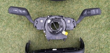 FORD FIESTA MK8 РУЛЕВОЕ КОЛЕСО С ПОДОГРЕВОМ, КОЖАНАЯ ПАНЕЛЬ ПЕРЕКЛЮЧАТЕЛЯ